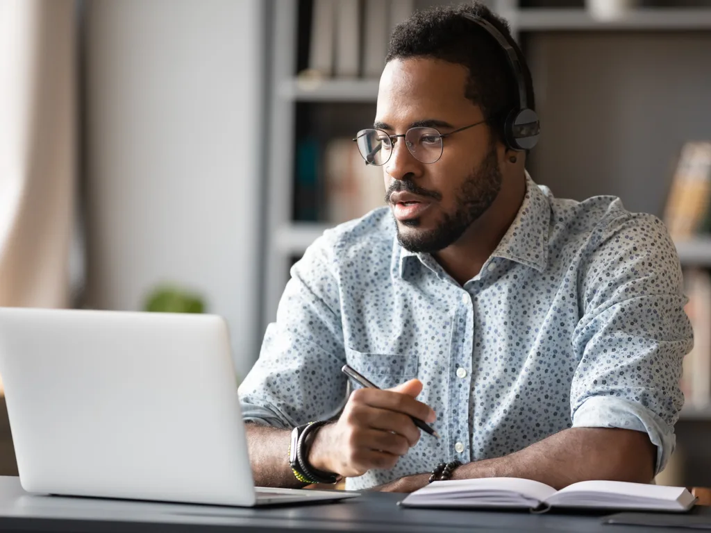 These 8 Questions Can Help You Choose the Right Online College